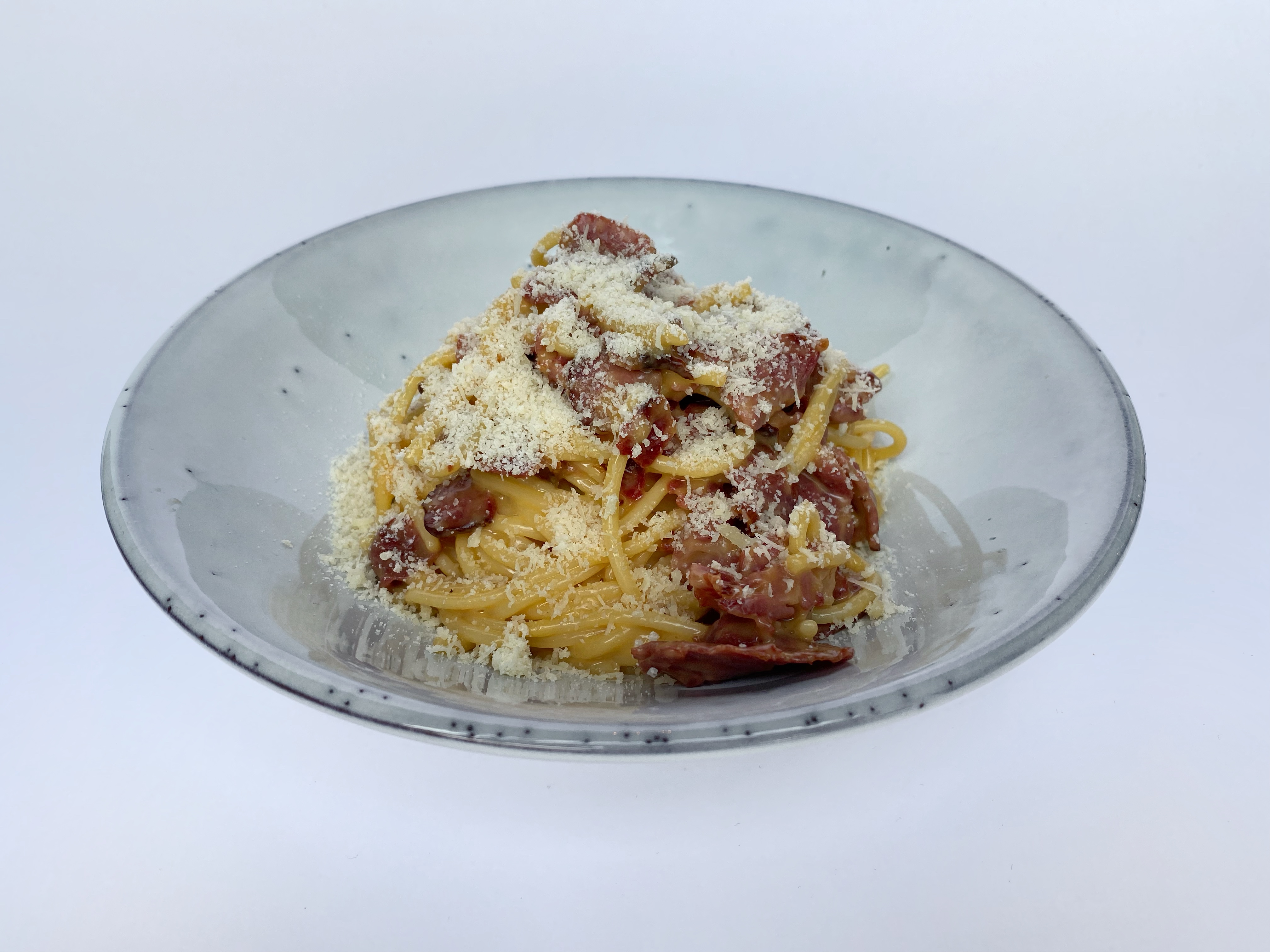Спагетти карбонара с говяжьим беконом<br>