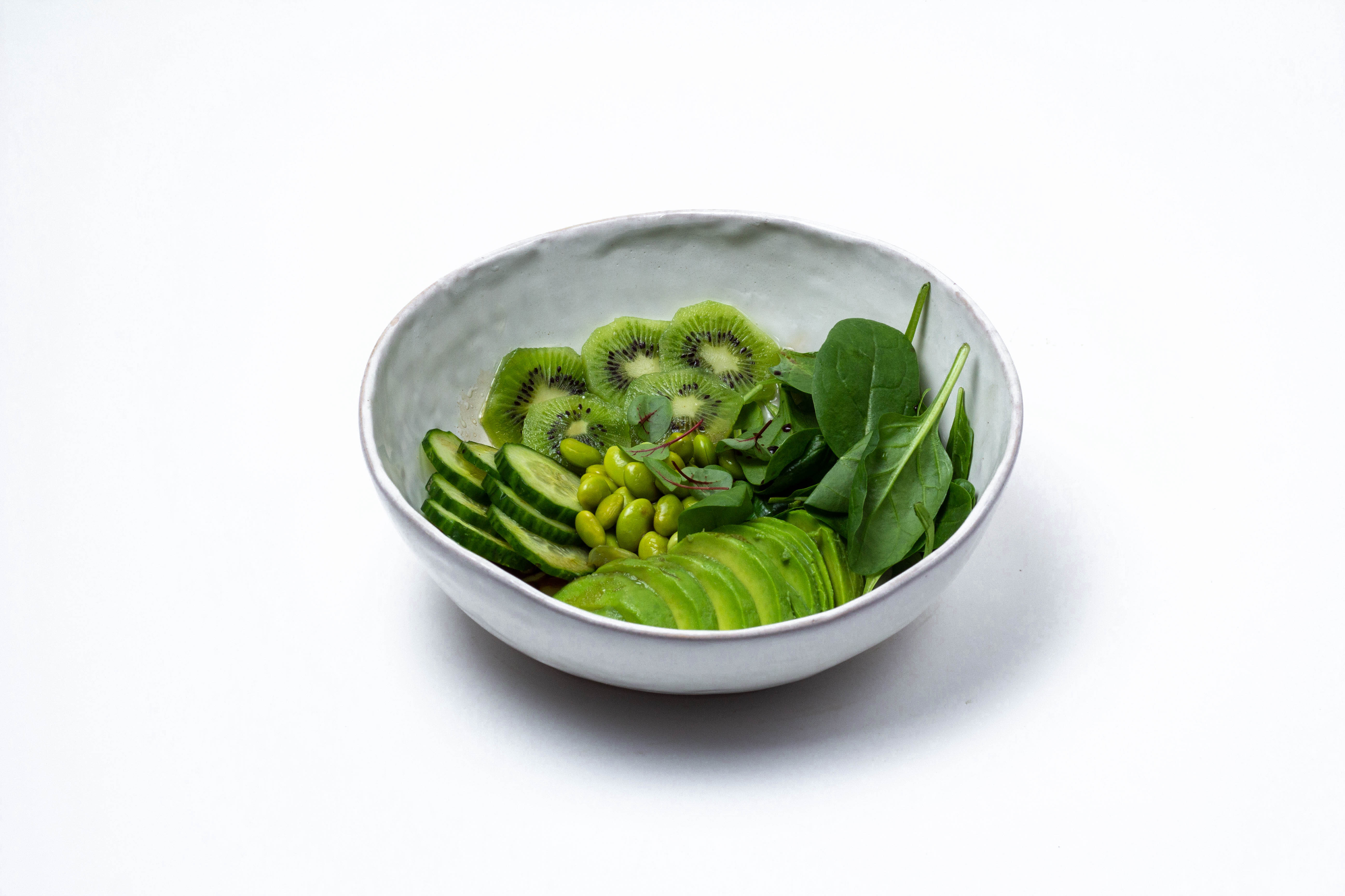 <span style="color: rgb(34, 34, 34);">Green salad with avocado, edamame, fresh cucumbers, kiwi and spinach</span>